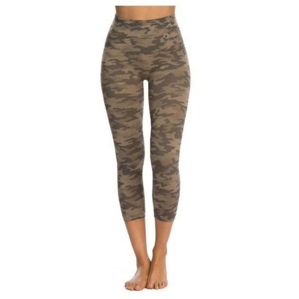 Spanx Look At Me Now Cropped Leggings Size 2X